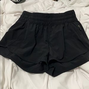 LULULEMON shorts!!